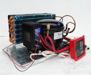 Purswave Bd45hc Compressor Condensing Units for Max 450liters Solar Refrigerator Freezer Fridge DC 12V24V48V Bldcm Compressor with Thermostate