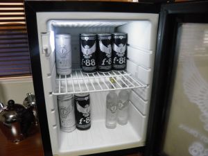 Purswav Sc-21 21L DC 12V24V Glass Door Cooling Showcase 0~10degree Solar Fridge Battery Cooler