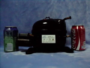 Qd35y-C R600A Refrigeration Mini Compressor 1/15HP Lbp Piston for Refrigerator