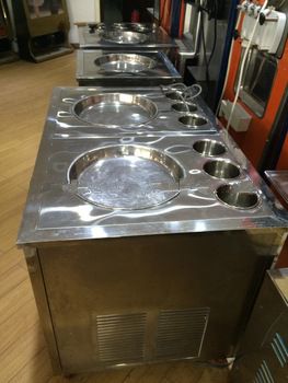 Commercial fry ice cream machine,fried yogurt machine