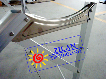 Pressurized solar water heating geyser