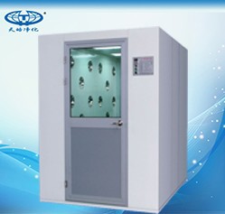 Hand operated door metal plate clean air shower