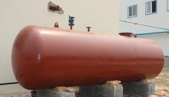 Oil storage tank for industry