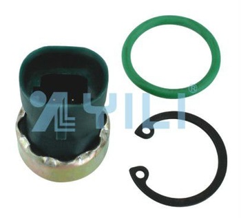 Auto A C compressor switch for V5 light green OE 2057