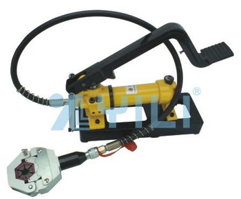 Foot operated hydraulic hose crimping tool