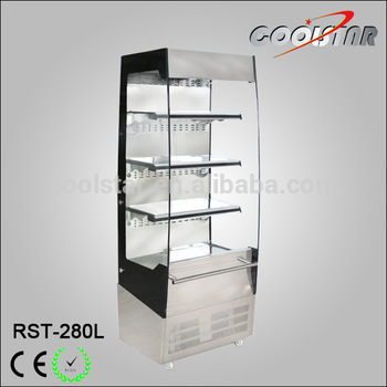 Automatic defrost refrigerated showcase with curtain