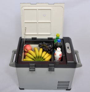 12V Mini Plug-in Car Fridge