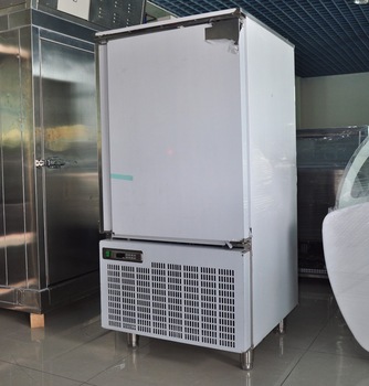 Quick Frozen blast freezer for sale with PVC shelves