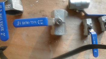 one piece npt threaded ball valve(lever operator)
