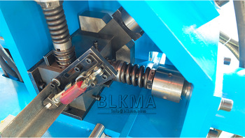 steel angle iron hole punching machine for HVAC duct joint