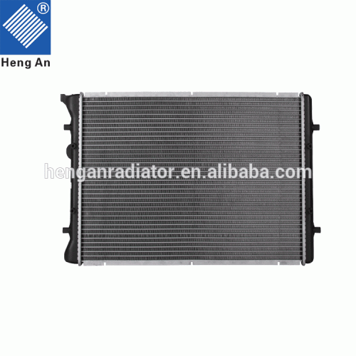 Aluminium core plastic tanks brazed car radiator