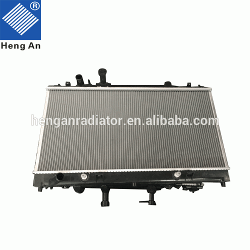 Aluminium core plastic tanks brazed car radiator
