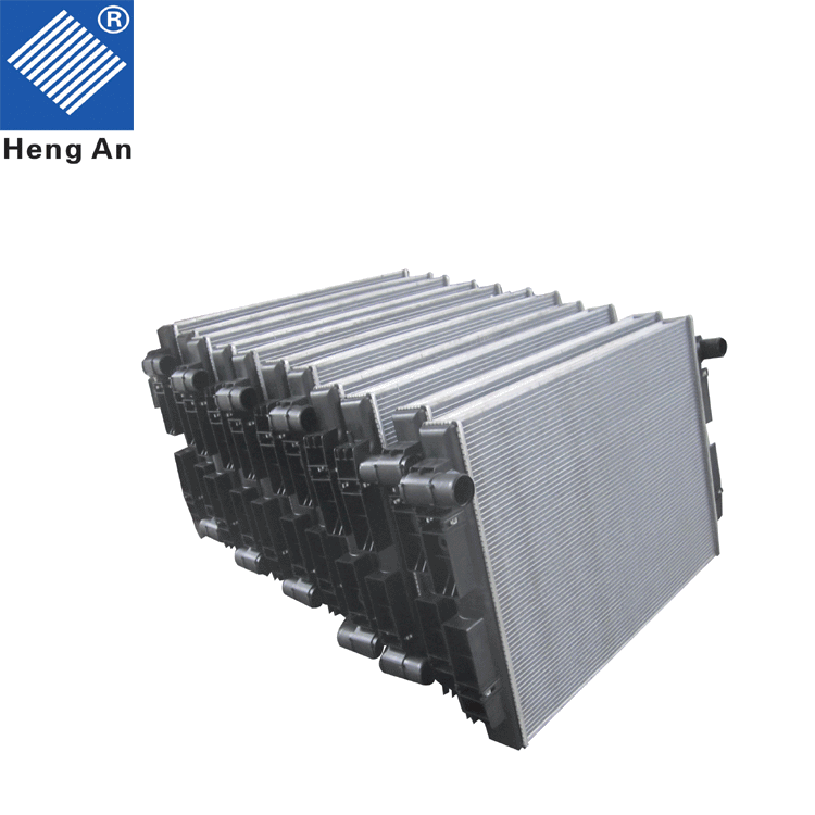 China Heng An HD Truck Water Cooling Engine European Market Aluminum Radiator