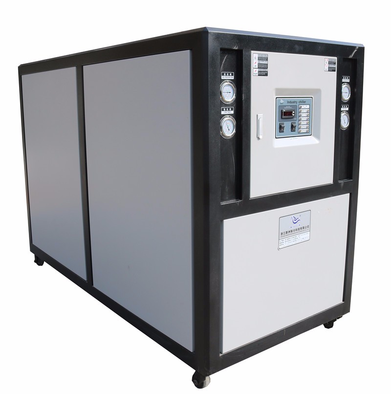 Touch control scroll water chiller