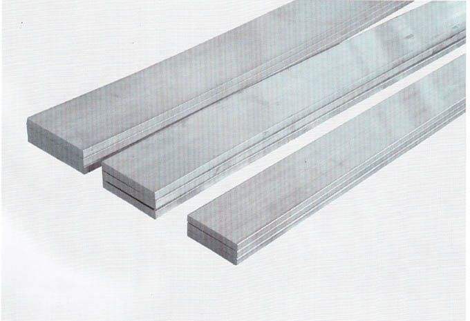 Round edge aluminum bus bar for low voltage transformer