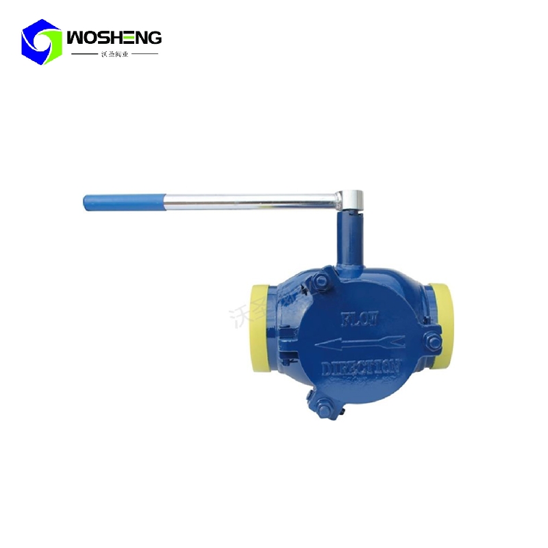 Welding ball valves with strainer