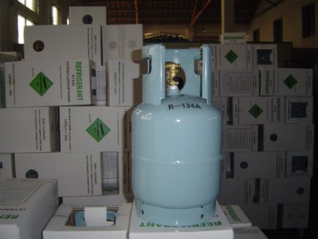 Gas R134a Refrigerant used to automotive air conditioning and air condition compressor