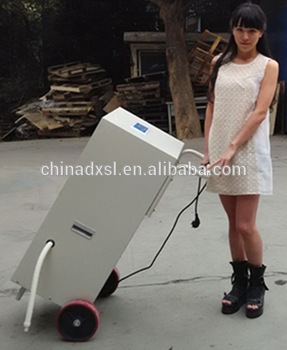 handpush dehumidifier with two strong wheels 90Liters