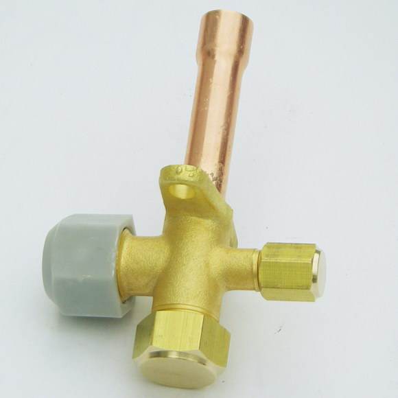 Brass service valve for air conditioning system