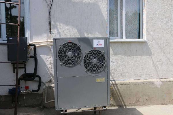 New Monobloc 10kw-35kw Evi Type Air to Water/Air Source Heat Pump (domestic and commercial)