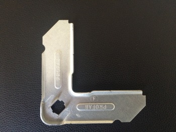 Condition galvanized steel Flange corner