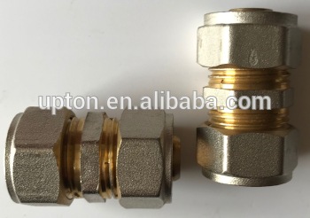 High Quality Plumbing Material Pipe Fitting PEX Socket