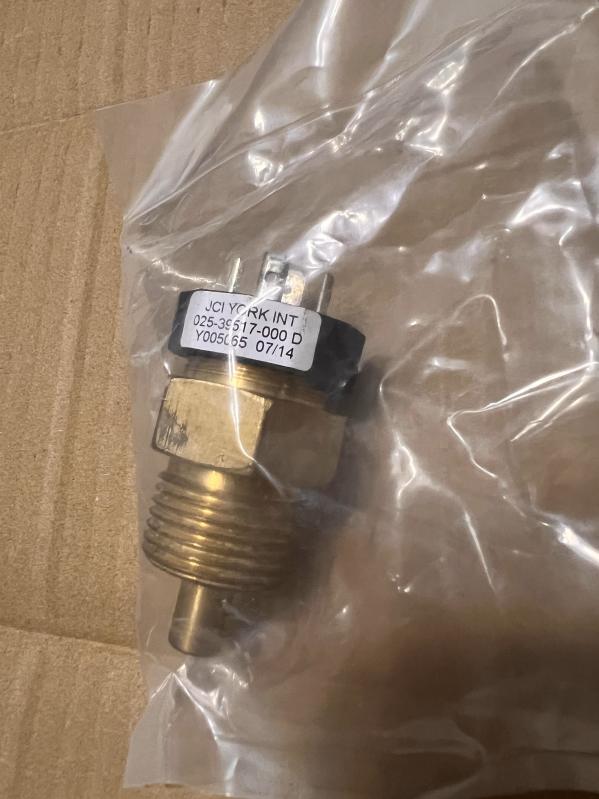Temperature Sensor 025-39517-000