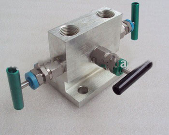 cabon steel 3 valve manifolds ,zinc plated