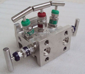316ss high pressure flange mounted 5 valve manifold