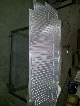 Solar <font color='red'>aluminum</font> roll bond <font color='red'>panel</font>