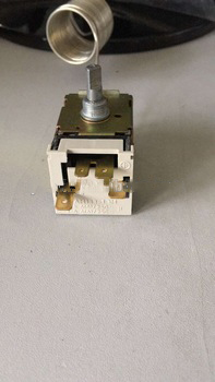 Refrigrator Parts Capilary Thermostat TAM133 for Russia Market