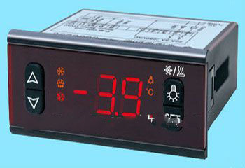 Hot and cold switchable temperature controller www.google.com SF-815