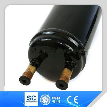 Cooling system oil return vapor liquid separator