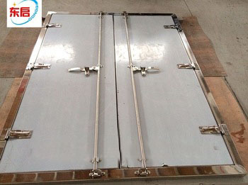 Polyurethane Cold room for frozen meat with half buried door