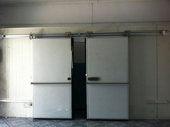 PU sandwish panel insulated sliding door