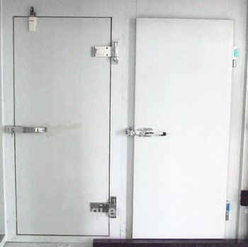 China supplies high quality half buried door for cold room