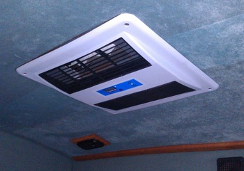 Parking air conditioner driven by truck battery with 2400w cooling capacity