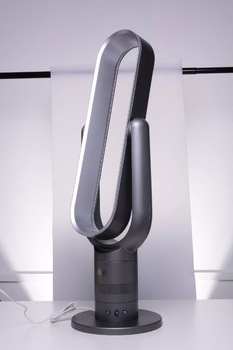 LIANGSHIFU ELECTRIC STAND FAN FREESTANDING PLASTIC FAN