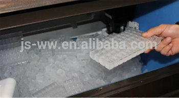 Edible Ice Automatic Highly Effcient latest technology household ice machine with 300kg daily production