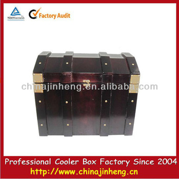 wood beer box with lid